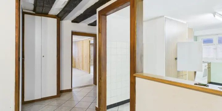 Charaktervolle Wohnung in alter Dorf-Bâtisse