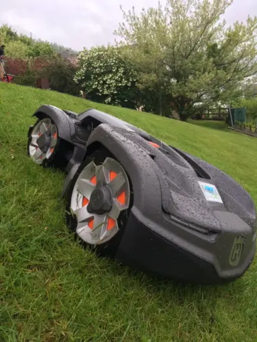 Tondeuse robot automatique automower Husqvarna à Collombey le Grand