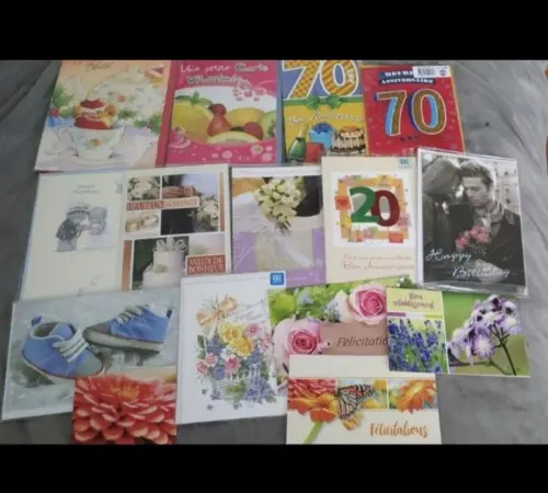 Lot de 15 cartes doubles avec textes Neuves à Moutier