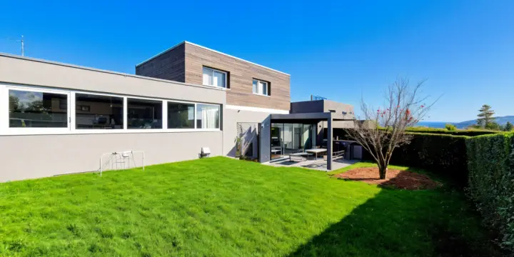 En exclusivité: La Villa contemporaine avec vue sur les montagnes, Bellevue