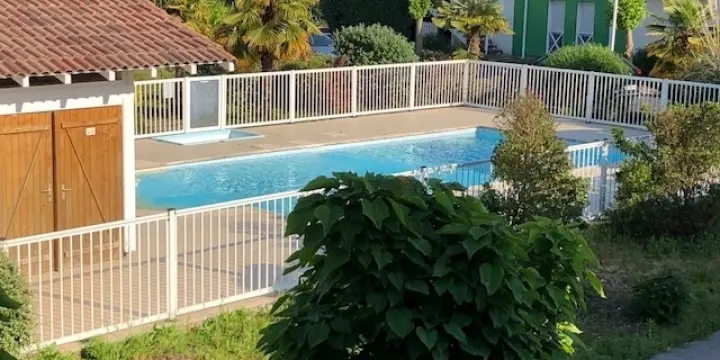 Landes locations  SANGUINET  APPARTEMENTS AVEC PISCINE