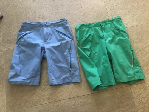 Lot de 2 shorts Trollkids 164 cm soit 13-14 ans à Nyon