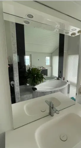 MIROIR DE SALLE DE BAIN à GORGIER