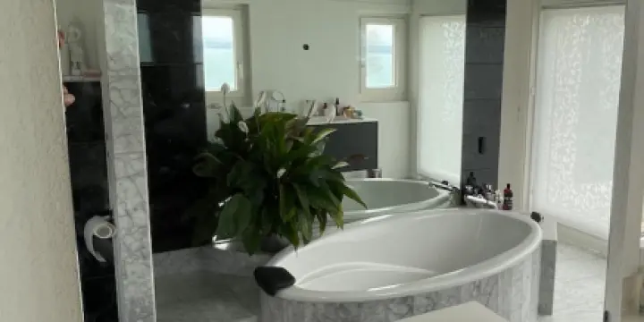 MIROIR DE SALLE DE BAIN