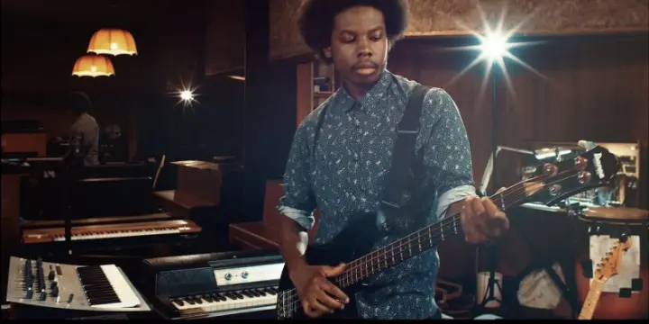Cours de basse tous niveaux (Uniquement en ligne)