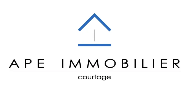 Appartement de 4 pièces avec cour intérieure et ascenseur.