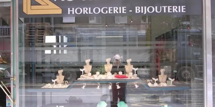 A remettre magasin horlogerie-bijouterie