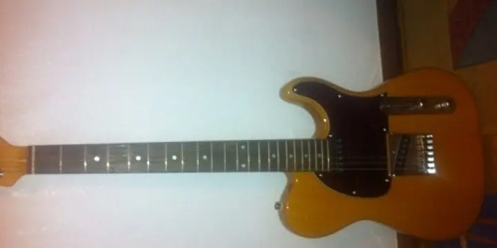 G&L tributte asat clcssic))