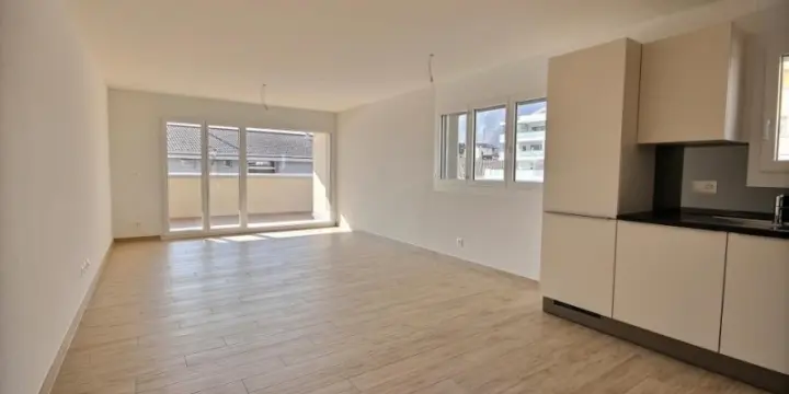 Appartement de 4,5 pces avec balcon de 30 m2
