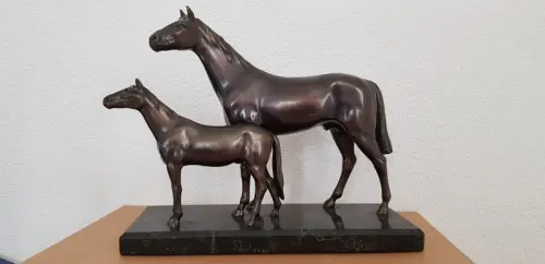 Sculpture en bronze chevaux à Vevey