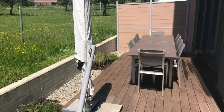 Spacieux duplex de 220m2 dans ancienne ferme rénovée à Essertines sur Rolle