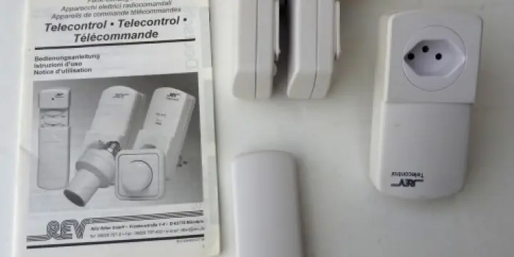 Lampes  -  télécontrol pour luminosité