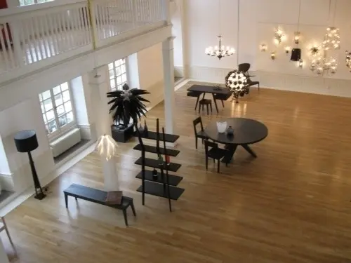 Magnifique gigantesque salle  à La Tour-de-Trême