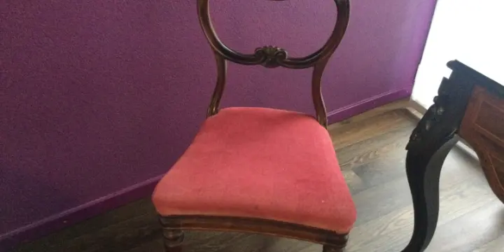 Chaise ancienne