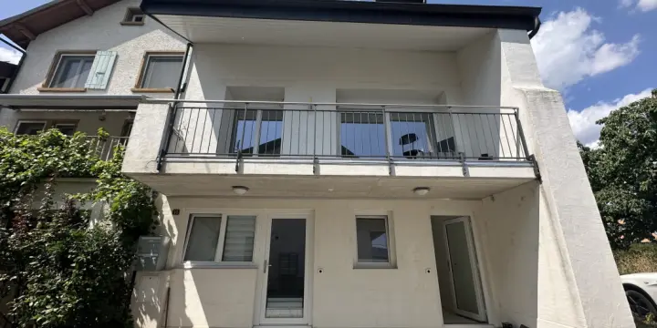 Appartement en triplex dans maison villageoise de caractère
