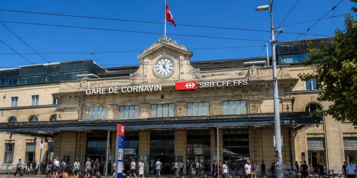 Hyper centre gare/lac chambre avec coin salon