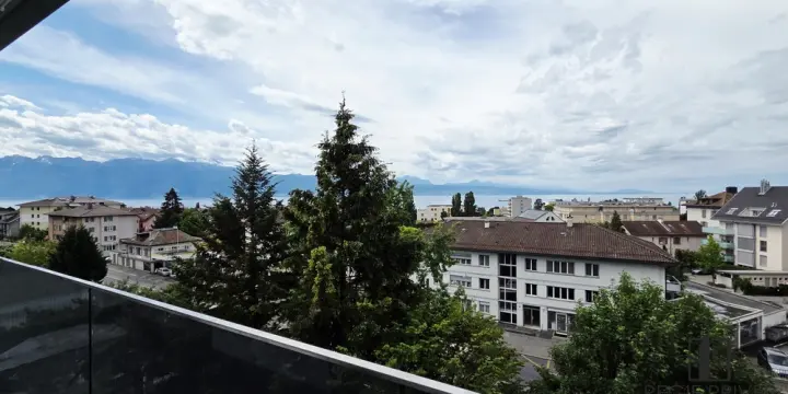 Appartement en parfait état avec vue sur le lac