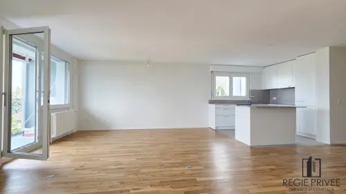 Appartement de 3.5 pièces refait à neuf avec vue sur le lac à Pully