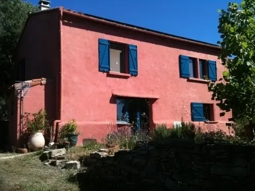 Sud de France : joli ensemble bâti à Bédarieux