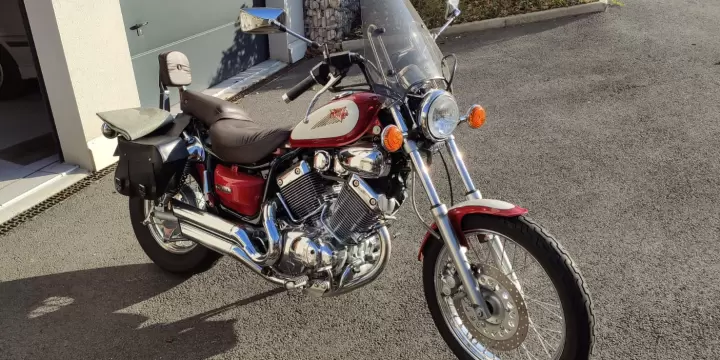 Spectaculaire moto YAHAMA virago à vendre