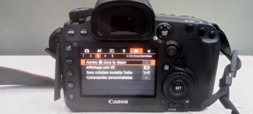 Canon EOS 5D Reflexe à Villers-Cotterêts (02600)