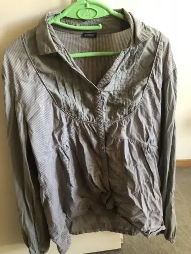 Chemise rayée grise Marque:  TBS  Taille:  46 à Nyon