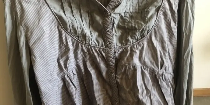 Chemise rayée grise Marque:  TBS  Taille:  46