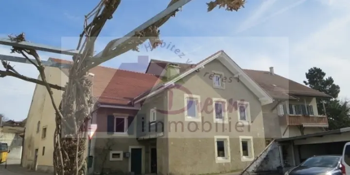 Maison mitoyenne de 4.5 pièces en partie rénovée à 20 mn de Lausanne