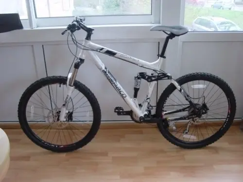 VTT Neuf Modèle 2012 à Yverdon- Les- Bains