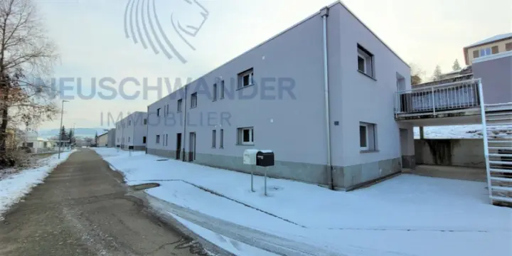 Appartement de  4.5 pièces avec terrasse et entrée indépendante.