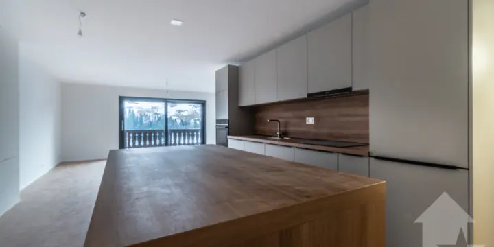 Val-d'Illiez, superbe duplex de 182 m2 avec bureau professionnel