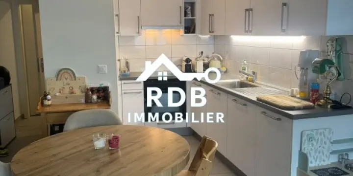 Appartement de 3 pièces au 1er étage situé à Vésenaz 1222