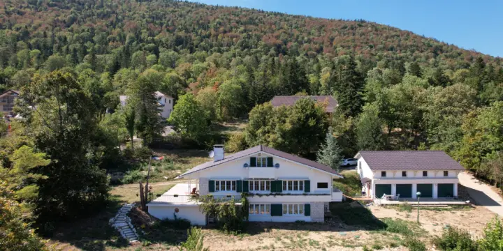 Spacieuse individuelle au calme avec vue