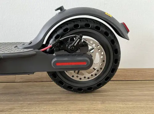 Neuer E-Scooter OVP klappbar mit Licht & Scheibenbremsen à Zürich