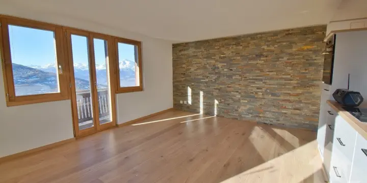 Magnifique appartement de 3.5 pièces complètement rénové en 2025
