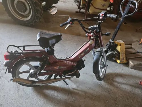 Vélomoteur Thomos Quadro à Essertines-sur-Yverdon