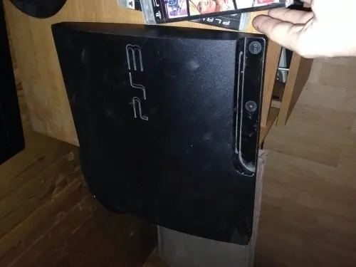 Bonjour je vend ps3  à martigny-croix