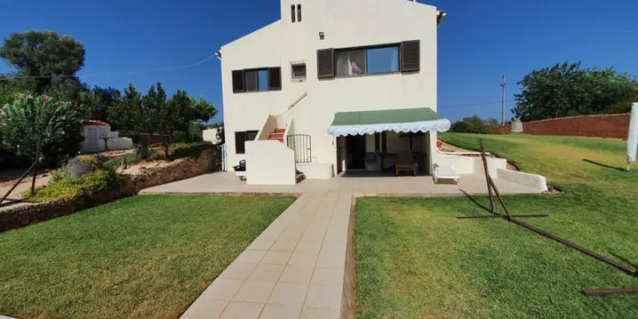 Maison avec 2 appartements+1 maisonnette/ Algarve