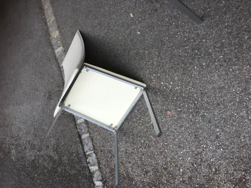 Chaises a vendre à Orbe