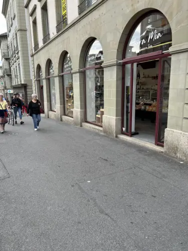 Arcade Hyper Centre de Lausanne rue Piétonne à Lausanne
