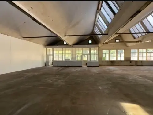 Local industriel de 170 m2 à louer à St-Ursanne