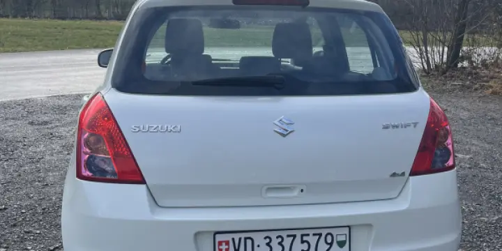 Suzuki Swift 2010 4x4 parfait état  4000.-