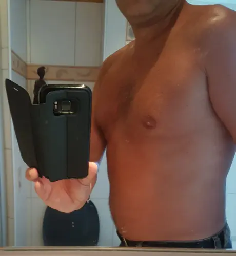 Une petite soirée de sexe sympa avec un épicurien ?