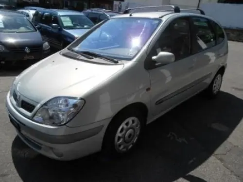 Renault Scénic 2.0 16V à Lausanne