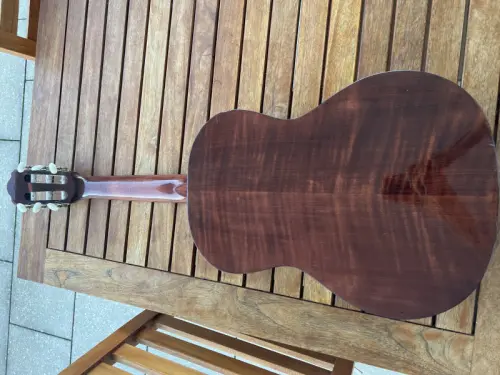 Guitare 3/4 à Lausanne