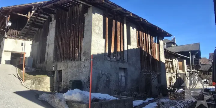 Grange à rénover avec projet de construction