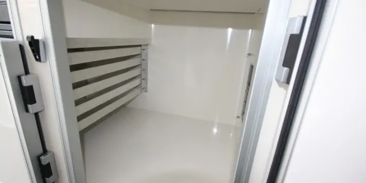 A donner Camion Magasin Pizza Renault Master Food truck