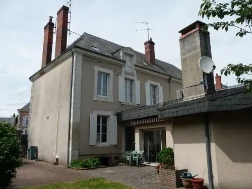 maison bourgeoise des année 1900 à besse sur braye