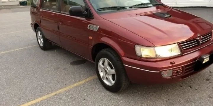 Mitsubishi Space Wagon
