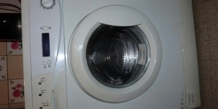 Machine à laver électronique